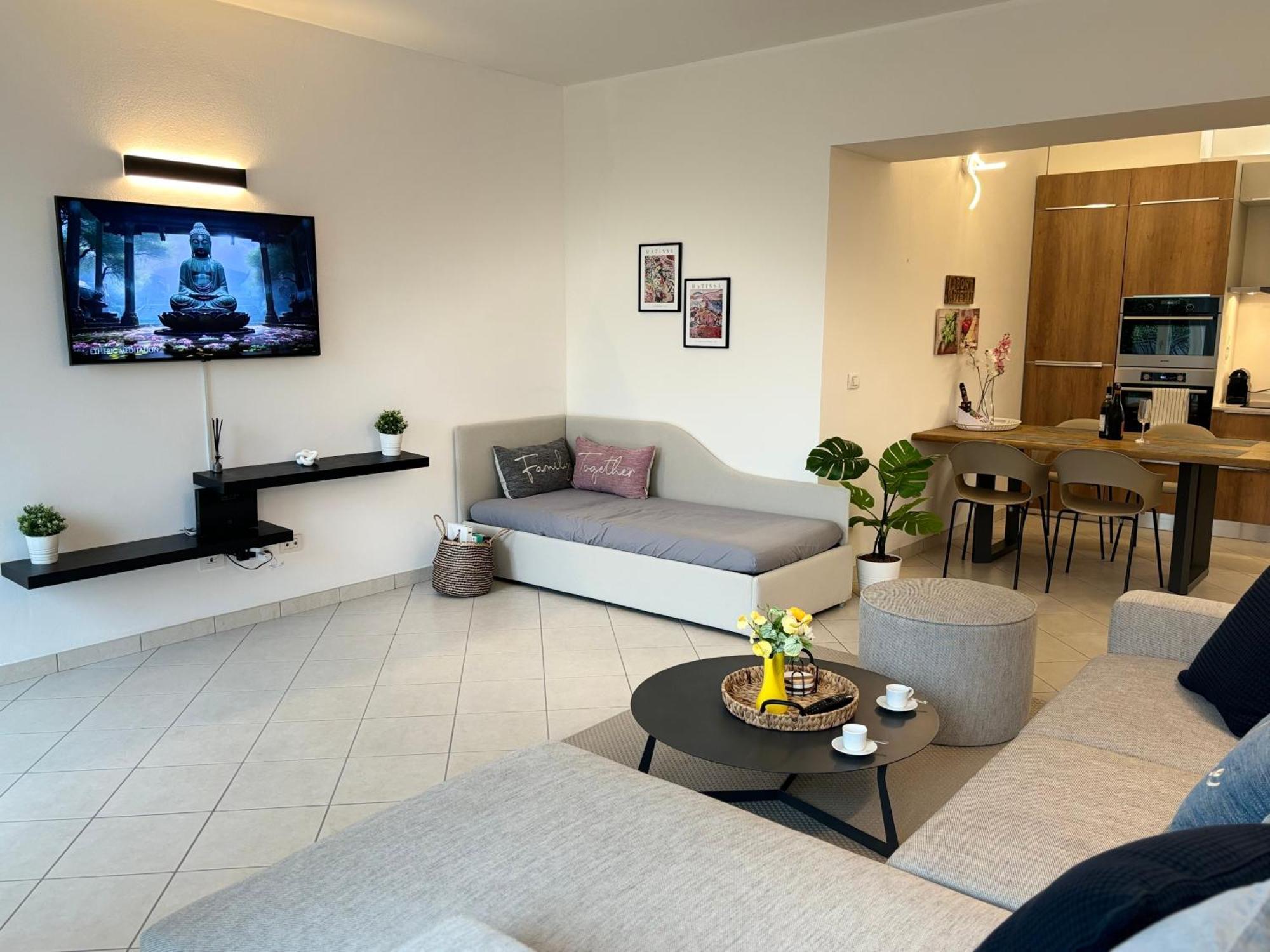 לנו Lago Villa Zen - Apartment With Jacuzzi, Panoramic Views מראה חיצוני תמונה